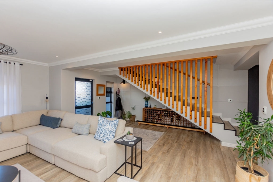 4 Bedroom Property for Sale in Calypso Beach Western Cape